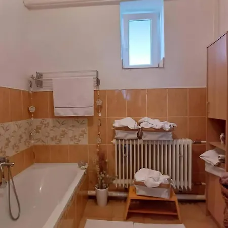 Dunaparti Haz Дом отдыха