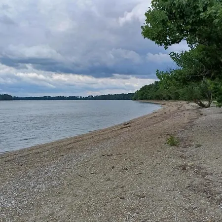 Dunaparti Haz * Kravany nad Dunajom